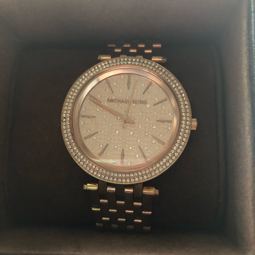 Michael kors gold watch